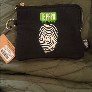Black Te Papa Coin Pouch